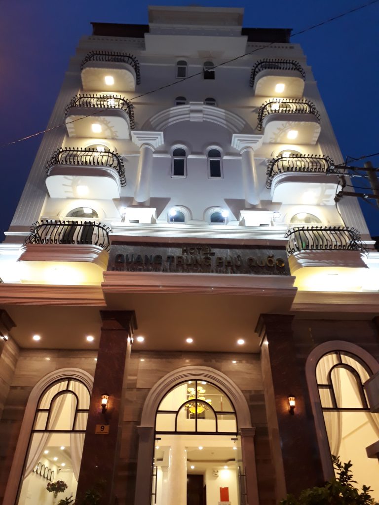 khach-san-quang-trung-phu-quoc-768x1024